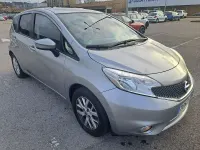 Usado Nissan Note Comfort 90 CV (66 kW) 2016 Gris / plata Utilitario