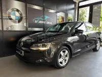 Usado VW Jetta Advance 105 CV (77 kW) 2014 Negro Berlina