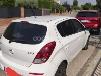 Usado Hyundai i20 85 CV (62 kW) 2013 Blanco Utilitario