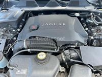Usado Jaguar XJ Luxury 340 CV (250 kW) 2012 Gris / plata Berlina