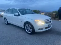 Usado Mercedes C200 136 CV (100 kW) 2010 Blanco Familiar