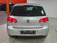 Usado VW Golf VI Advance 105 CV (77 kW) 2011 Gris / plata Utilitario