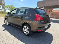 Käytetty Peugeot 3008 Premium 112 HP (82 kW) 2011 Ruskea Farmari
