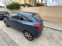 Usado Opel Corsa Selective 75 CV (55 kW) 2015 Azul Utilitario