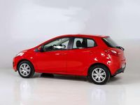 Käytetty Mazda 2 Style 75 HP (55 kW) 2014 Punainen Viistoperä