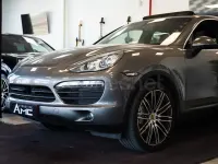 Usado Porsche Cayenne 400 CV (294 kW) 2011 Gris / plata SUV