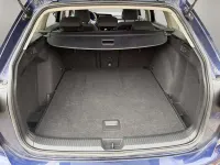 Usado VW Golf VIII Life 116 CV (85 kW) 2022 Azul Familiar