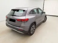 Usado Mercedes GLA200 150 CV (110 kW) 2022 Gris / plata SUV