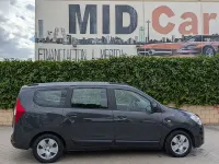 Usado Dacia Lodgy Comfort 102 CV (75 kW) 2019 Gris / plata Monovolumen