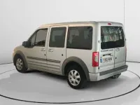 Usado Ford Tourneo Trend 111 CV (81 kW) 2011 Gris Familiar