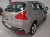 usado Peugeot 3008 1.6HDI FAP Premium