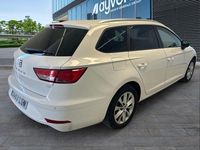 Usado Seat Leon Style 115 CV (84 kW) 2020 Blanco Familiar