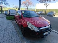 Usado Opel Corsa Essentia 75 CV (55 kW) 2010 Rojo Utilitario