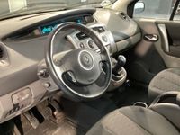 Usado Renault Scénic II Dynamique 85 CV (62 kW) 2008 Monovolumen