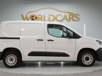 Usado Fiat Doblò 102 CV (75 kW) 2023 Blanco Monovolumen