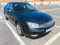 Usado Ford Mondeo Ambiente 115 HP (84 kW) 2006 Verde Sedan