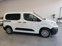 Usado Citroën Berlingo Live 102 CV (75 kW) 2021 Blanco Monovolumen