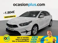Usado Kia Ceed 136 CV (100 kW) 2023 Blanco Utilitario