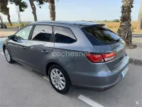 Usado Seat Leon ST Style 105 CV (77 kW) 2015 Gris / plata Familiar