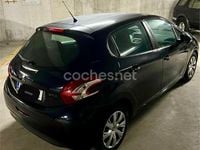 Usado Peugeot 208 Active 82 CV (60 kW) 2014 Negro Utilitario