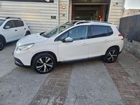 Usado Peugeot 2008 Allure 120 CV (88 kW) 2014 Blanco SUV