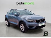 Usado Volvo XC40 Momentum 129 CV (94 kW) 2021 Gris / plata SUV