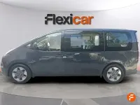 Usado Hyundai Staria 177 CV (130 kW) 2023 Gris Monovolumen