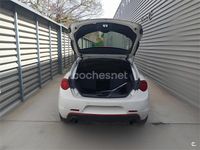 Usado Alfa Romeo Giulietta Distinctive 140 CV (102 kW) 2013 Blanco Utilitario