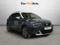 Usado Seat Arona Xperience 110 CV (80 kW) 2023 Gris / plata SUV