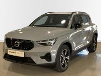 Nuevo Volvo XC40 Plus 163 CV (119 kW) 2025 Gris / plata SUV