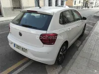 Usado VW Polo Advance 95 CV (69 kW) 2018 Blanco Utilitario