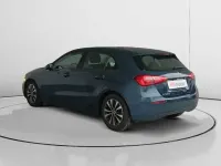 Usado Mercedes A180 116 CV (85 kW) 2022 Azul Utilitario
