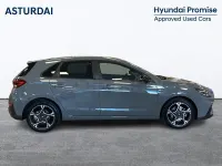 Usado Hyundai i30 N Line 120 CV (88 kW) 2022 Gris / plata Berlina