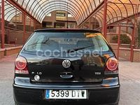 Usado VW Polo Advance 70 CV (51 kW) 2006 Negro Utilitario