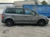 Usado VW Touran Conceptline 105 CV (77 kW) 2006 Gris / plata Monovolumen