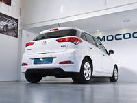 Usado Hyundai i20 84 CV (61 kW) 2016 Blanco Berlina