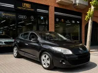 Usado Renault Mégane Dynamique 130 CV (95 kW) 2011 Negro Berlina