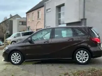 Usado Mercedes B180 109 CV (80 kW) 2015 Marrón Monovolumen
