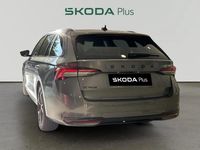 Nuevo Skoda Octavia SportLine 150 CV (110 kW) 2025 Gris/plata Familiar