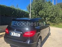 Usado Mercedes B180 122 CV (89 kW) 2012 Negro Monovolumen