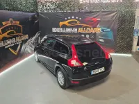 Usado Volvo C30 Momentum 109 CV (80 kW) 2008 Negro Utilitario