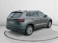Usado Skoda Karoq Selection 116 CV (85 kW) 2024 Gris SUV