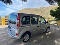 Usado Renault Kangoo Dynamique 110 CV (80 kW) 2014 Gris / plata Monovolumen