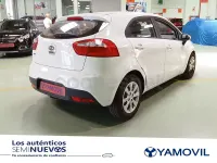 Usado Kia Rio 86 CV (63 kW) 2014 Blanco Berlina
