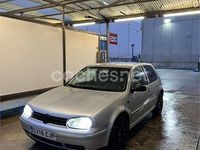 Usado VW Golf IV 105 CV (77 kW) 2003 Gris / plata Berlina
