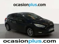 Usado Ford Focus Trend+ 116 CV (85 kW) 2015 Negro Utilitario