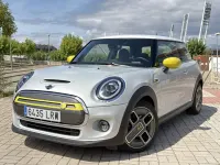 Begagnad Mini Cooper SE 135 kW (184 HK) 2021 Grå Halvkombi