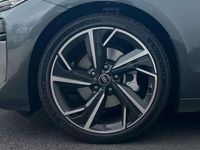 Usado Audi e-tron Sportback S-Line 210 kW (286 CV) 2025 Gris SUV