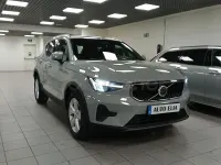 Begagnad Volvo XC40 Core 163 HK (119 kW) 2024 Grå SUV