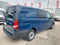 Usado Mercedes Vito 102 CV (75 kW) 2021 Azul Van